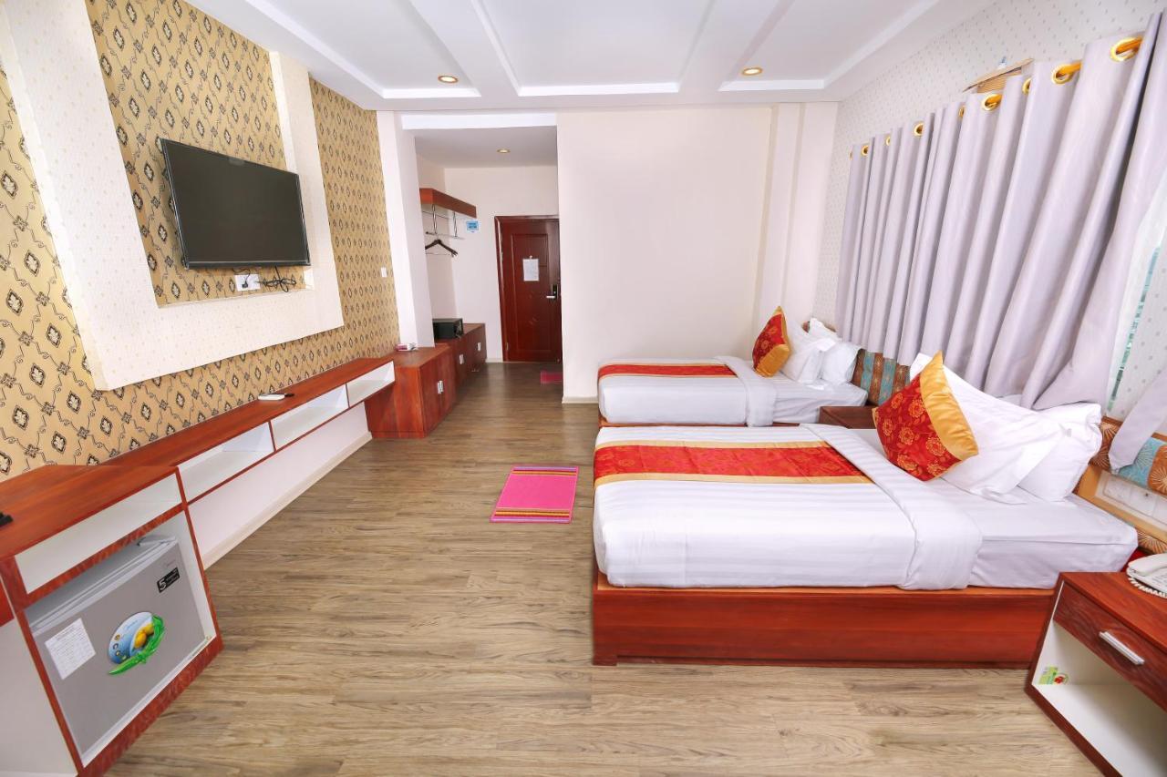 H Plus Hotel Yangon Exterior foto